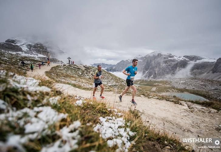 Corsa in montagna delle Tre Cime