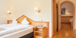 family-suite-hotel-villa-stefania-dolomiten-mg-9410